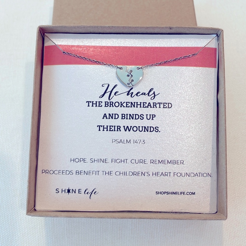 NWT Broken Heart Necklace